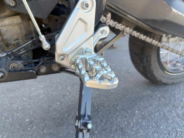 AltRider Adventure II Foot Pegs for Yamaha Tenere 700 and KTM / Husqvarna / GasGas Models - Black