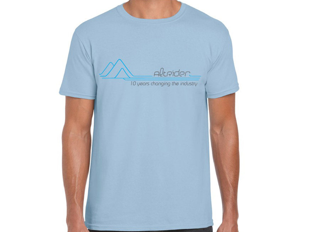 AltRider Retro Mountains Men's T-Shirt (Baby Blue)