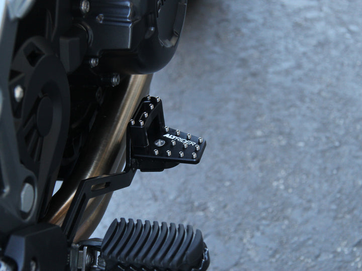 AltRider DualControl System - Enlarger and 25.4mm Riserfor the BMW F 800/700/650-Twin GS - Black